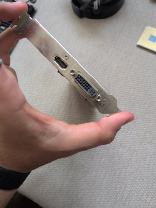 Gigabyte GT 710 con ventilador perfecto estado