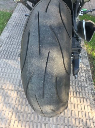 Kawasaki Z800 E Negra y verde