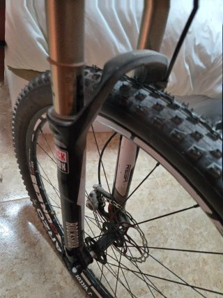 Bicicleta MTB Carbono  cambio por carretera electr