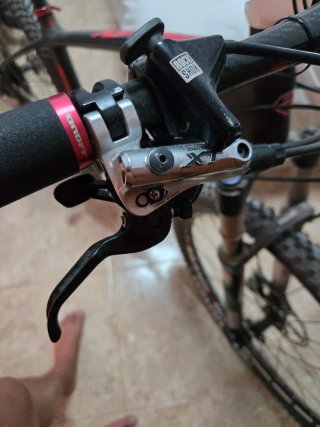 Bicicleta MTB Carbono  cambio por carretera electr
