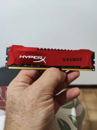 2x 8GB DDR3 RAM PC Fissi Kingston ADATA