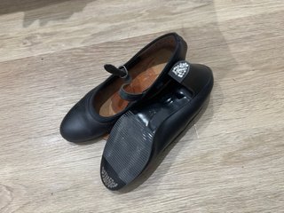 Zapatos de flamenco negros casi sin uso