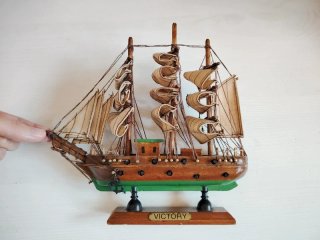Veliero in legno. Artigionale. 20x21cm. Vintage.