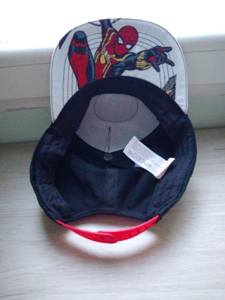 Gorra Spiderman y Stranger Things
