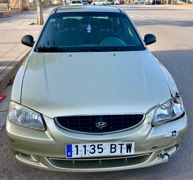 Hyundai Accent 2002 - foto 1