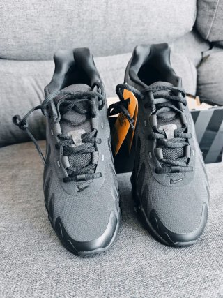 Nike Air Max dn8