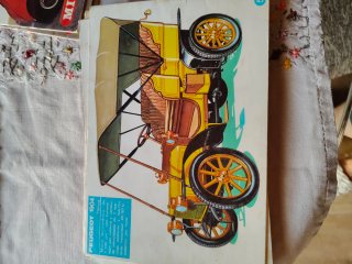 12 tomos de comics del automóvil