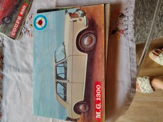 12 tomos de comics del automóvil