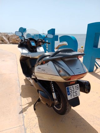 Honda Silver Wing 600cc 2003 Plata