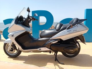 Honda Silver Wing 600cc 2003 Plata