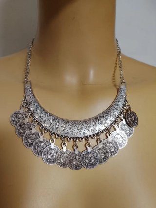 Conjunto collar, pulsera y pendientes