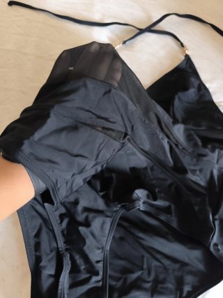 Bañador negro mujer