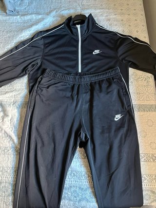 Conjunto chándal Nike negro