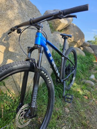 Trek Marlin 8 29" M/L - SRAM 1x, RockShox