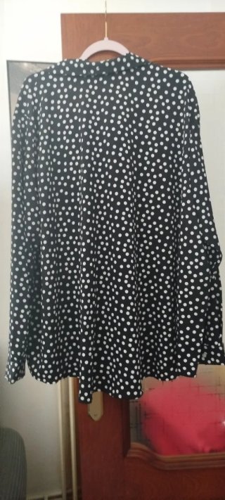 Camisa KIABI Talla XXXXL / 48/ 18 Lunares
