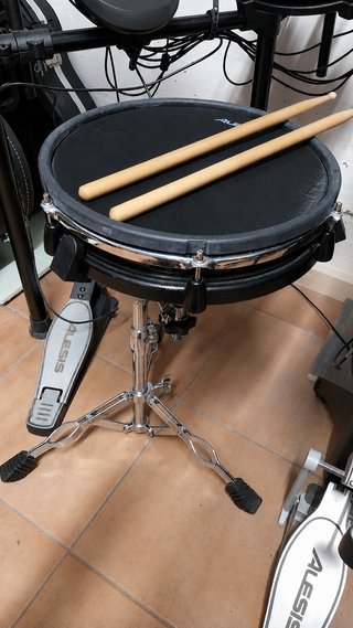 BATERÍA ELECTRÓNICA ALESIS NITRO MESH KIT AMPLIADA