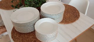 Vajilla porcelana blanca de 12. Venta en persona