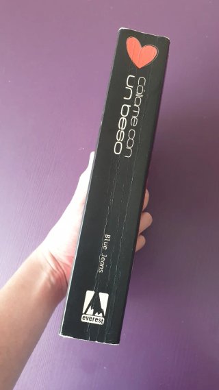 Libro "Cállame con un beso" de Blue Jeans