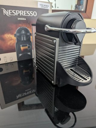 Cafetera Nespresso Krups Negra