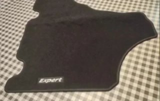 + Peugeot Expert II 2006-2016 Alfombrilla a medida