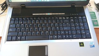 Portátil MSI Mod. 6837D