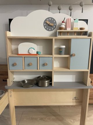 Mercado de madera infantil