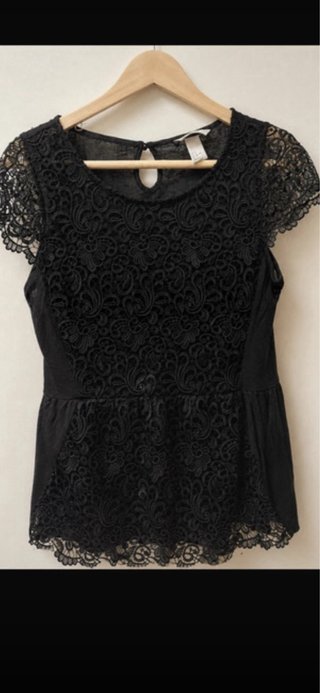Top de encaje negro