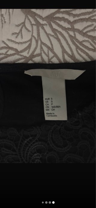 Top de encaje negro
