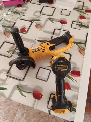 AMOLADORA DEWALT DCG412 Y TALADRO DEWALT DCD996