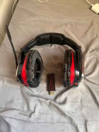 2 Auriculares Bluetooth y USB