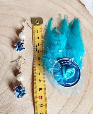 Tocado y pendientes celeste