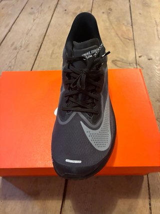 Zapatillas Nike ZoomX Negras y Blancas