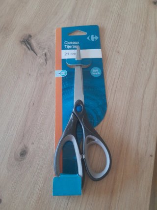 Tijeras Carrefour 21cm