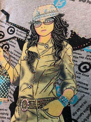 Camiseta con pedrería Talla S-M