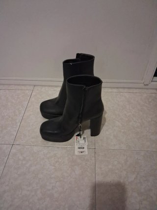 Botines tacón Zara negros
