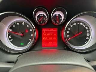 Opel Astra 2012