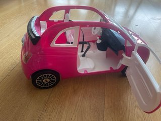 Coche Barbie Fiat 500 Rosa