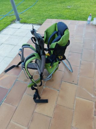 Mochila portabebes deuter