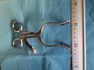 Separador Quirúrgico Autoestático Medicon