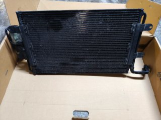 Radiador A/A VW Showa 1J0 820 411C