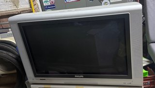 Televisor Philips muy grande para videoconsolas