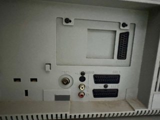Televisor Philips muy grande para videoconsolas