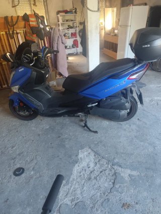 SYM Moto 125cc Maxi Scooter Azul. Inyecion directa