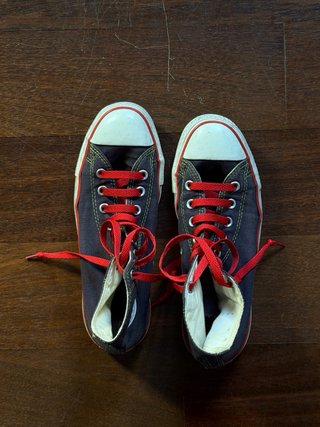 Converse All Star azul marino y rojo