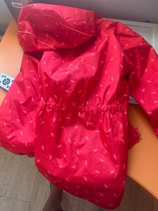 Chubasquero Kiabi Rojo Paraguas 10 años