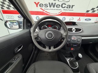 Renault Clio Grand Tour 2010 (B)