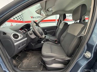 Renault Clio Grand Tour 2010 (B)