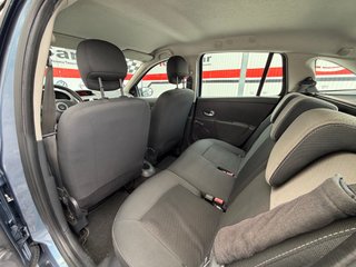 Renault Clio Grand Tour 2010 (B)