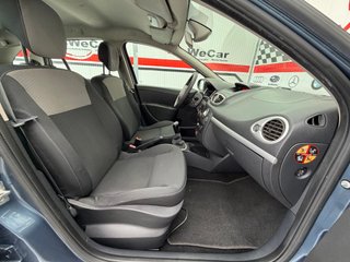 Renault Clio Grand Tour 2010 (B)