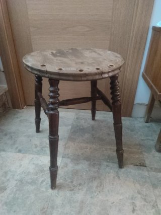 Silla antigua inglesa de madera